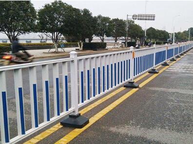 道路護(hù)欄 道路護(hù)欄